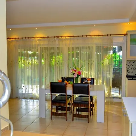 Gorgeous Secluded With Private Pool And Bbq Otel 3*